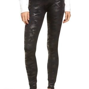 NWT Spanx Faux leather leggings camo sz M
